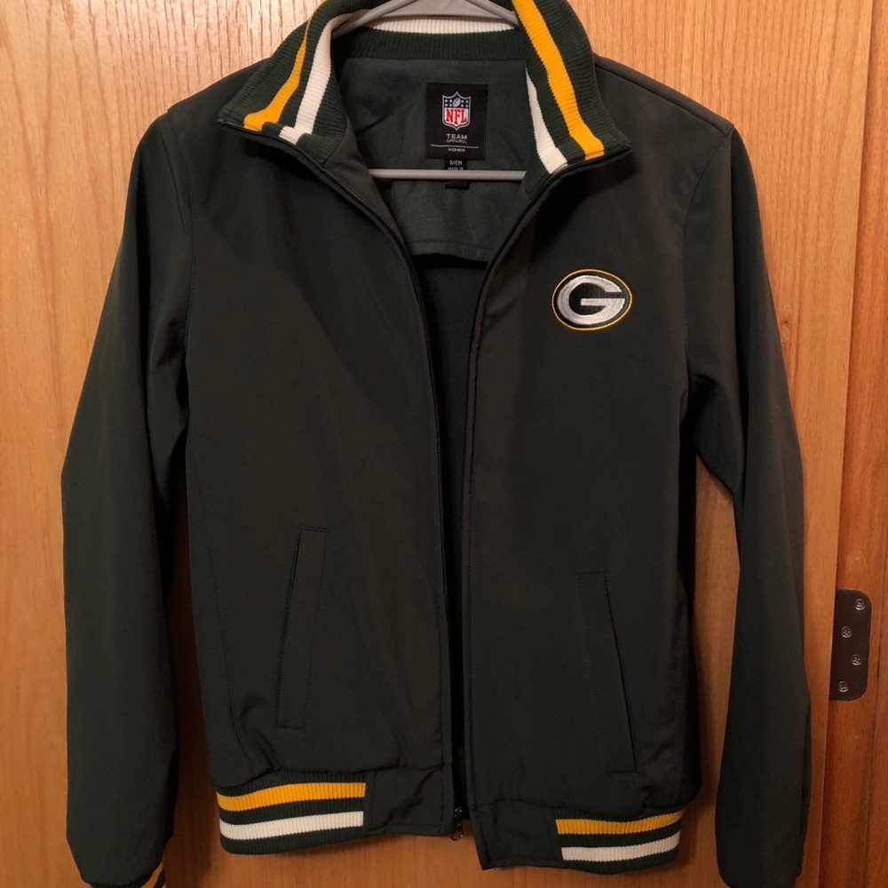 NWOT - NFL Green Bay Packers Varsity Jacket Green and Yellow